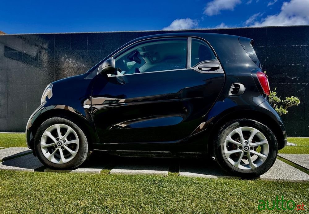 2018' Smart Fortwo Electric Drive Passion photo #1