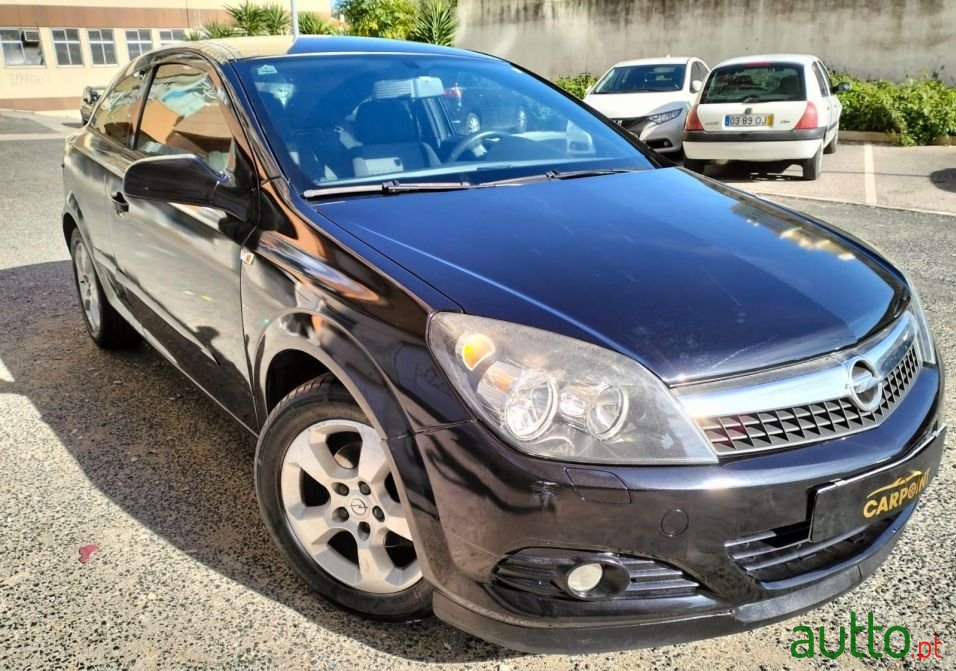 2006' Opel Astra Gtc photo #1