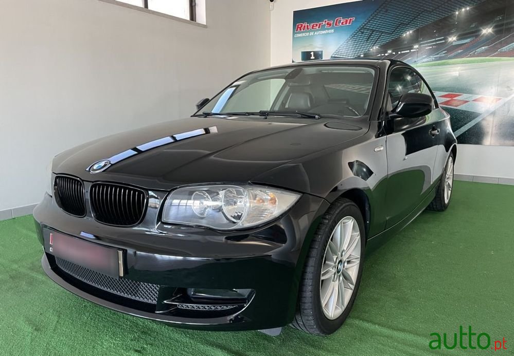 2009' BMW 118 photo #1