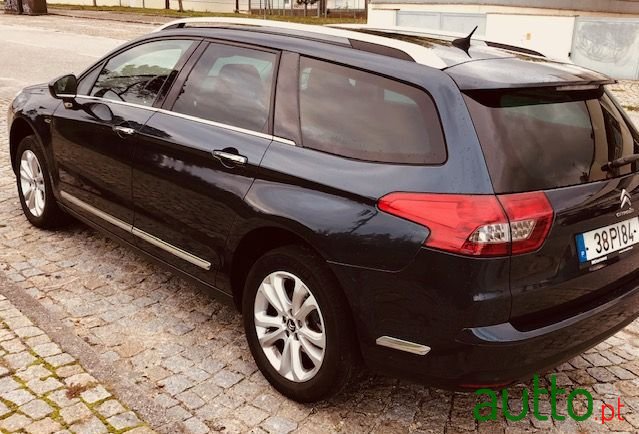 2014' Citroen C5 Tourer photo #4