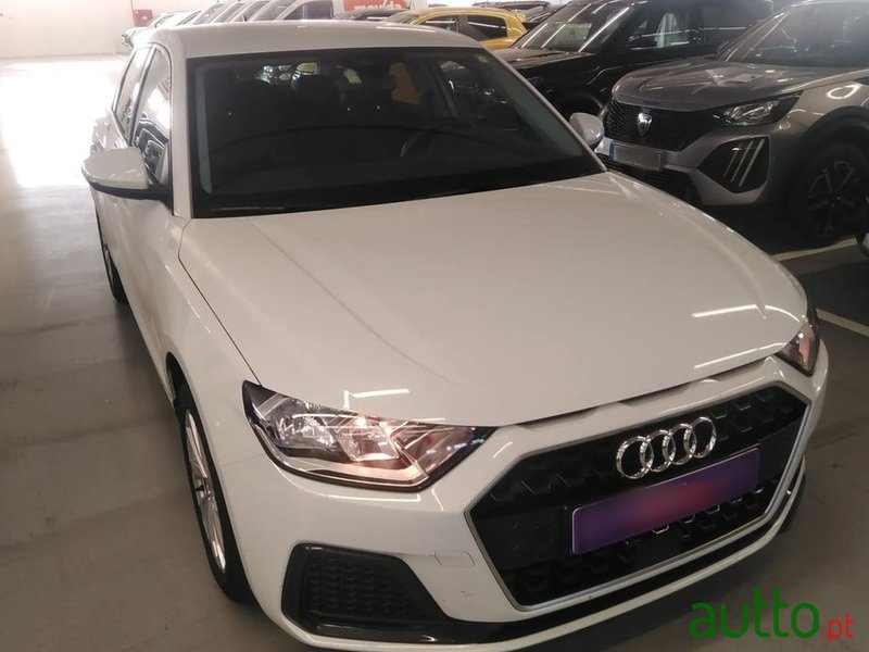 2023' Audi A1 Sportback photo #3