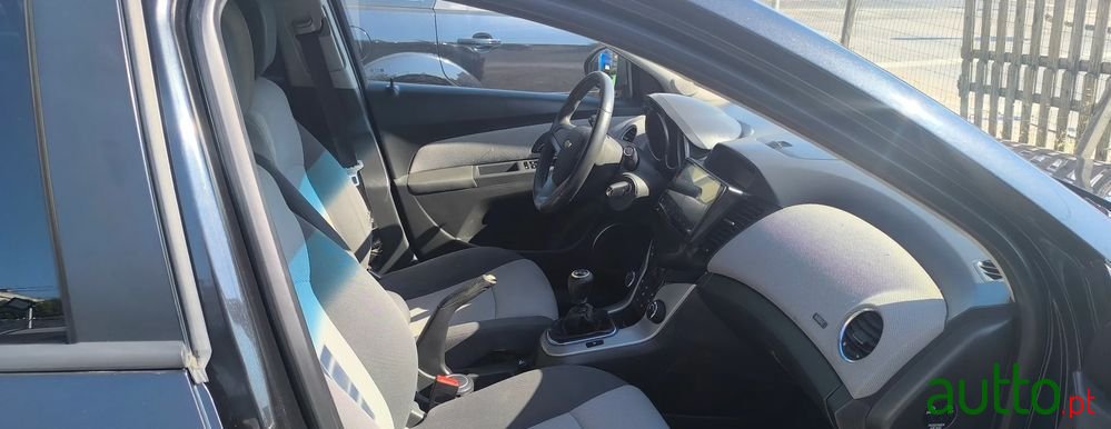 2009' Chevrolet Cruze 1.6 Ls photo #6
