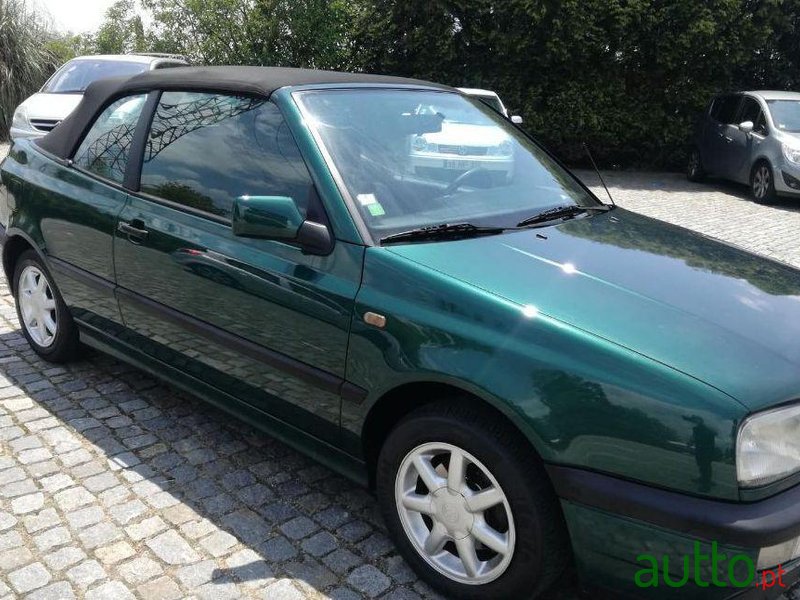 1997' Volkswagen Golf-Cabriolet Karmann 1.6 Gpl photo #2