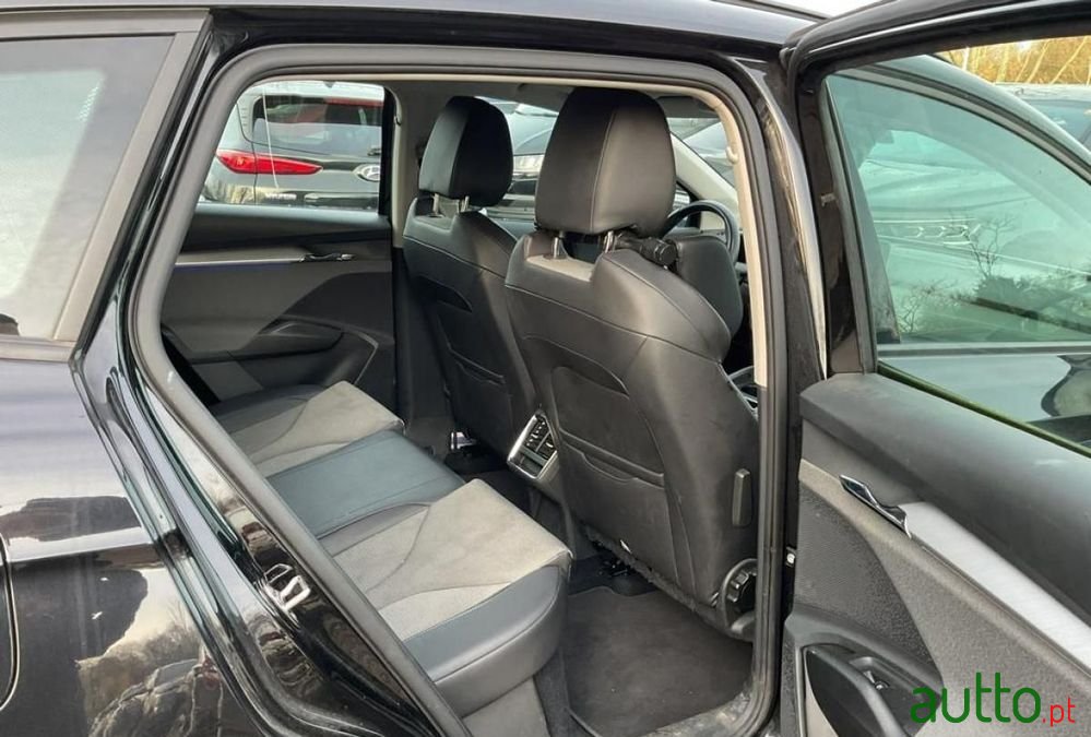 2021' Skoda Enyaq Iv 60 photo #3