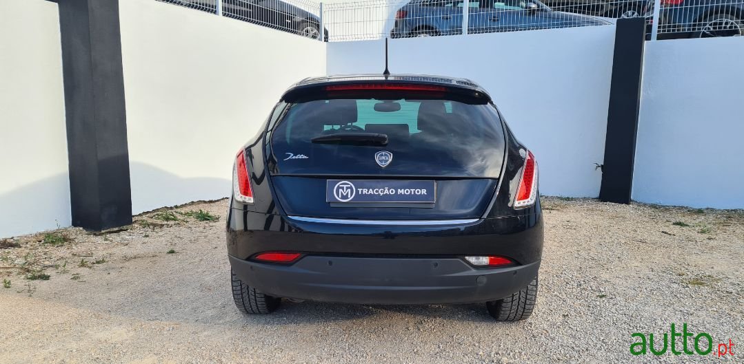 2012' Lancia Delta photo #5