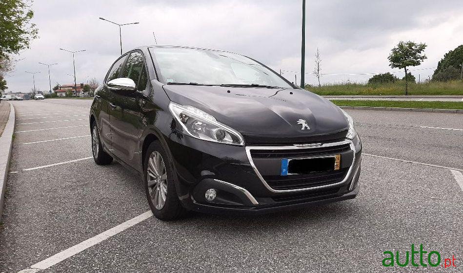 2016' Peugeot 208 photo #3