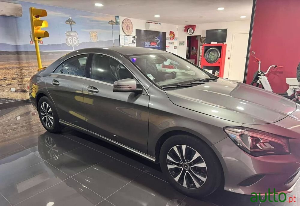 2018' Mercedes-Benz Classe Cla photo #5