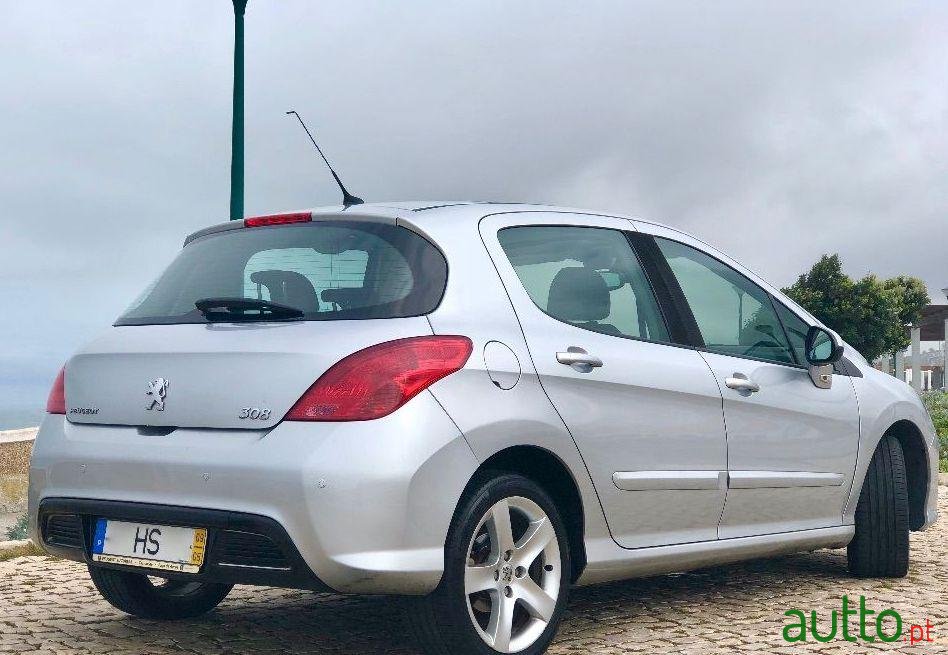 2009' Peugeot 308 photo #1