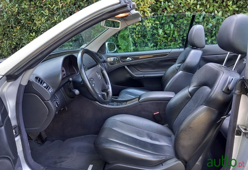 2001' Mercedes-Benz Classe Clk photo #6