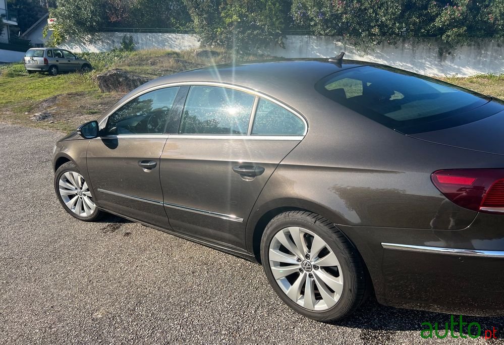 2013' Volkswagen photo #5