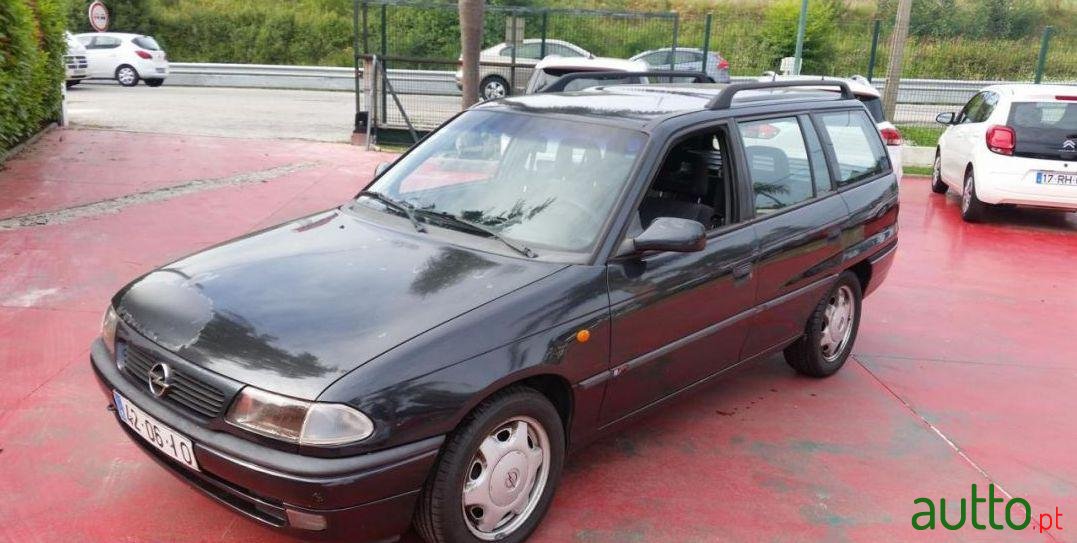 1997' Opel Astra-Caravan 1.4I 16V photo #1