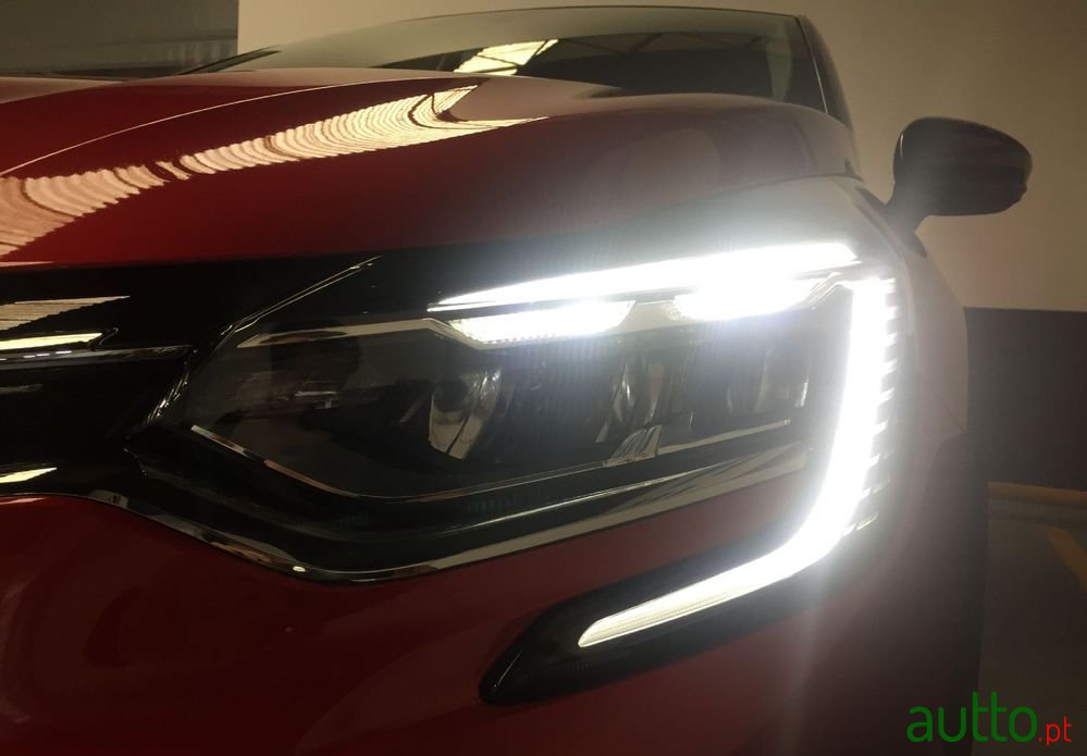 2020' Renault Captur 1.5 Dci Exclusive photo #5