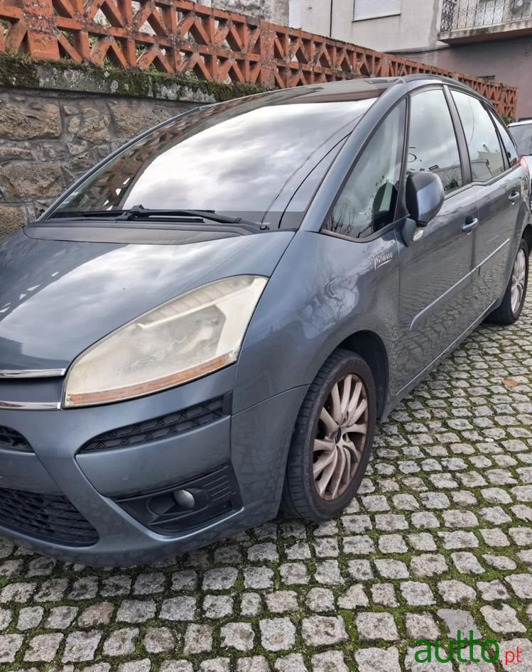 2008' Citroen C4 Picasso photo #1