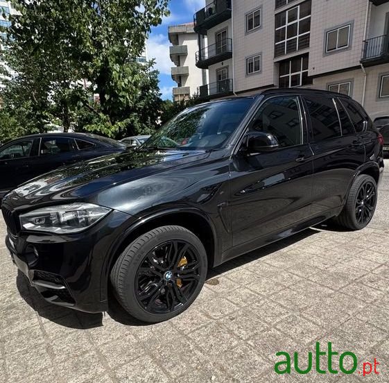 2014' BMW Série X M50D Sport-Aut. photo #1