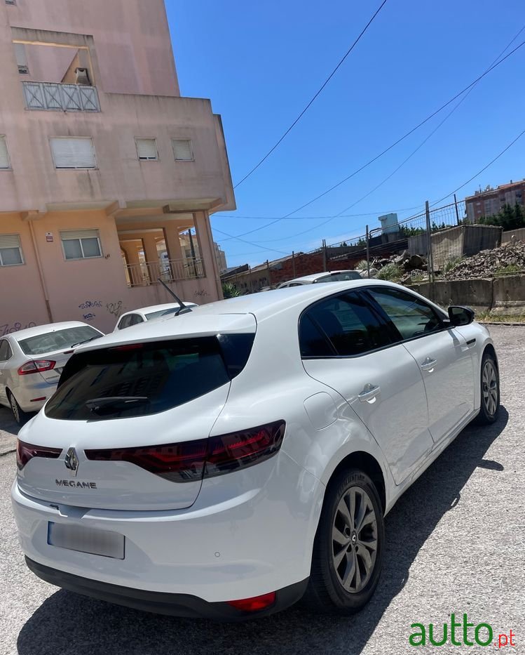 2021' Renault Megane photo #5