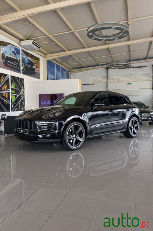 2018' Porsche Macan Pdk photo #2