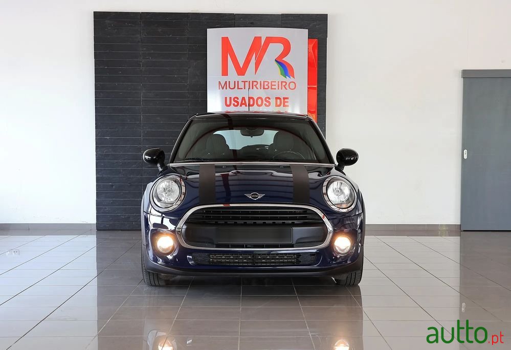 2018' MINI One D 5 Portas photo #2
