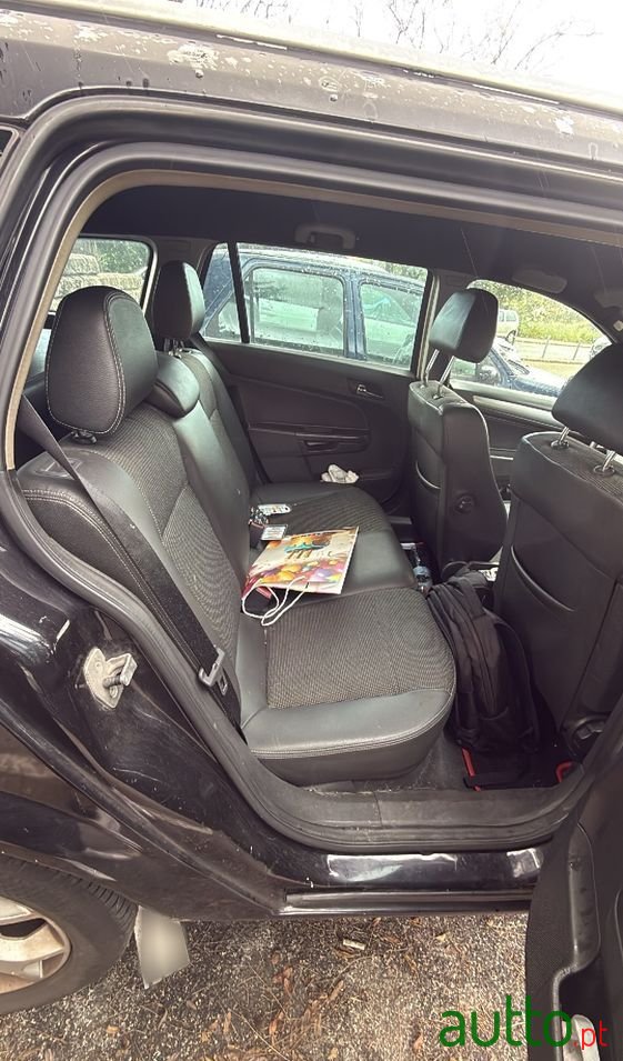 2006' Opel Astra photo #6