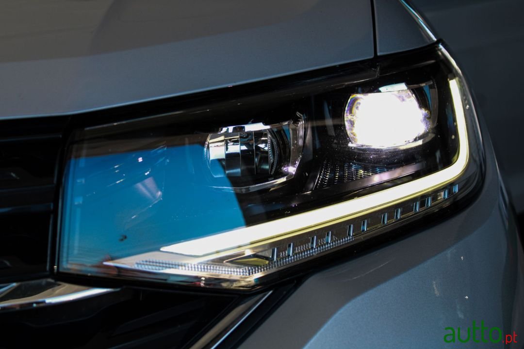 2020' Volkswagen T-Cross photo #6