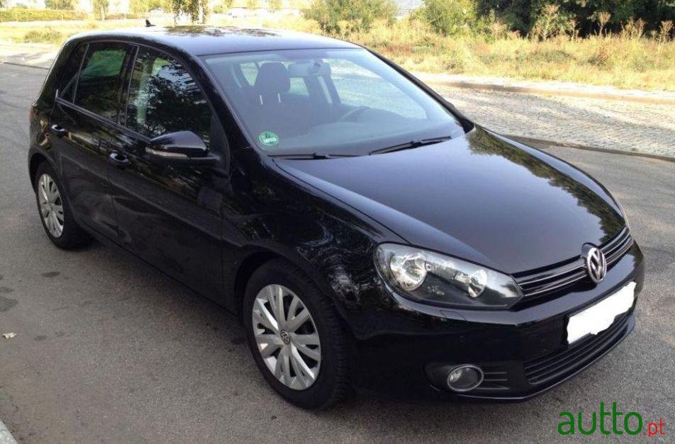 2013' Volkswagen Golf photo #2