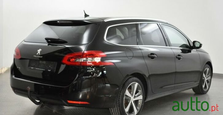 2017' Peugeot 308 Sw photo #4