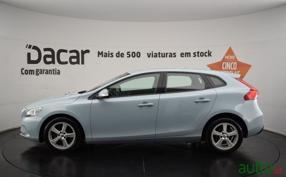 2017' Volvo V40 photo #4