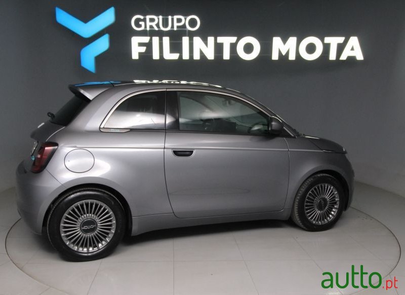 2022' Fiat 500e Icon photo #2