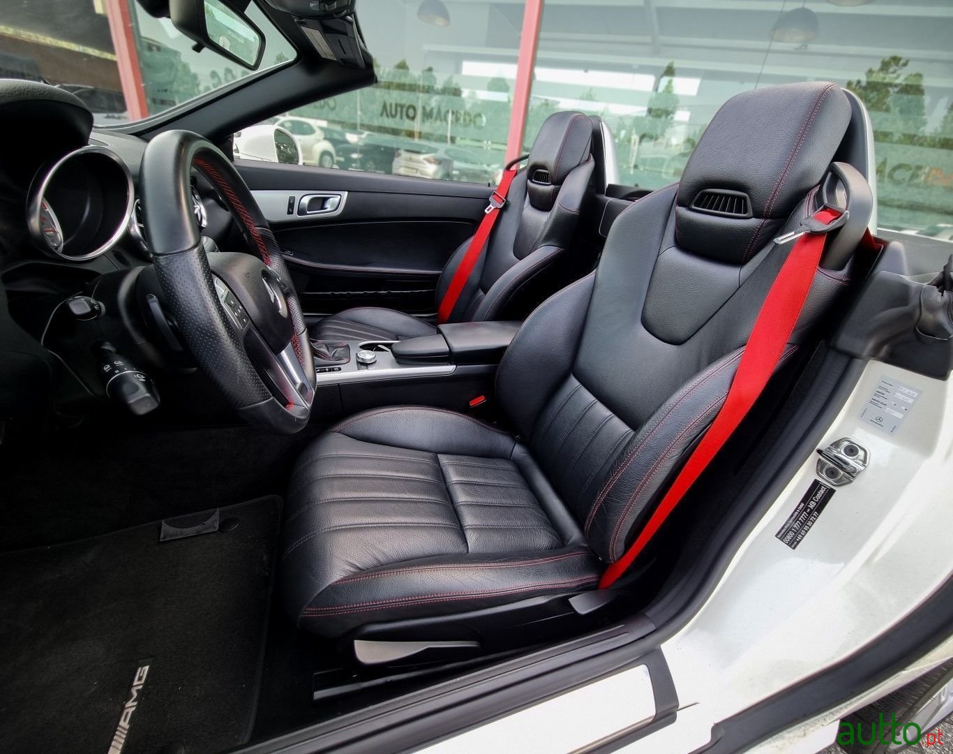 2012' Mercedes-Benz Slk-250 photo #6