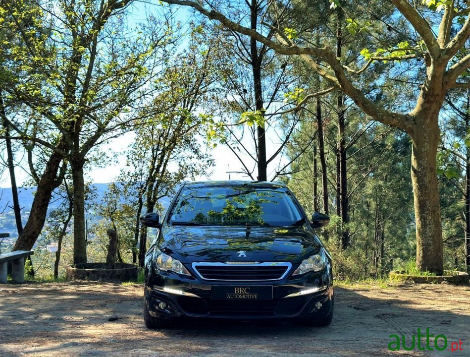 2015' Peugeot 308 Sw photo #3