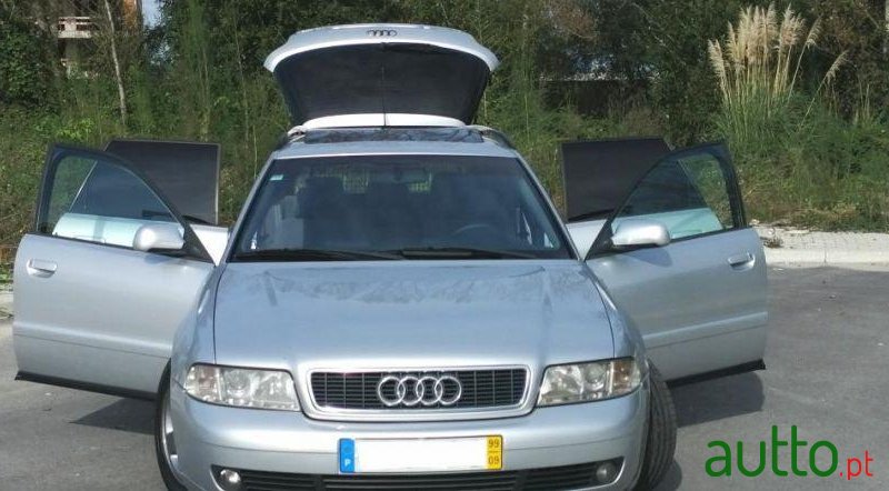 1999' Audi A4 Avant photo #4