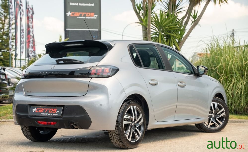 2023' Peugeot 208 photo #4