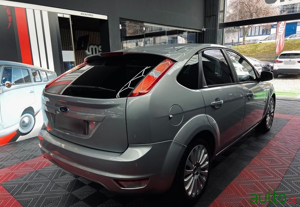 2011' Ford Focus 1.6 Tdci Titanium photo #4