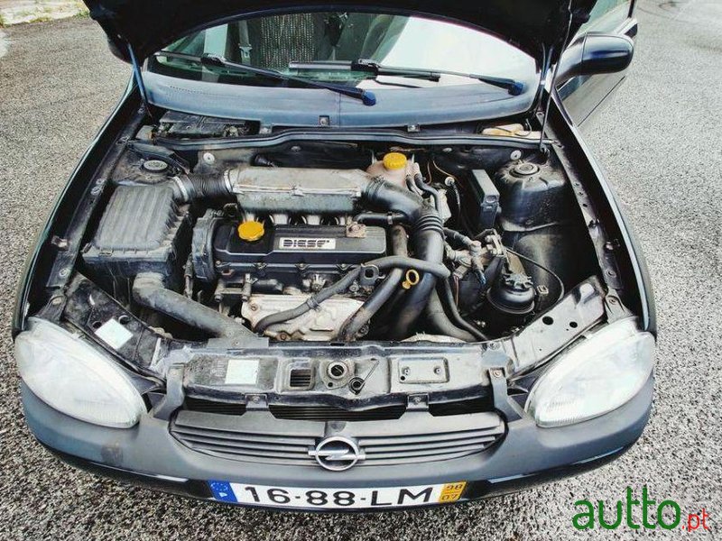 1998' Opel Corsa 1.5 Td Sport photo #3
