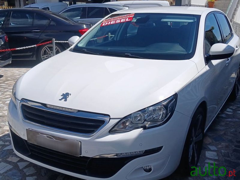 2014' Peugeot 308 1.6 Hdi Active photo #4