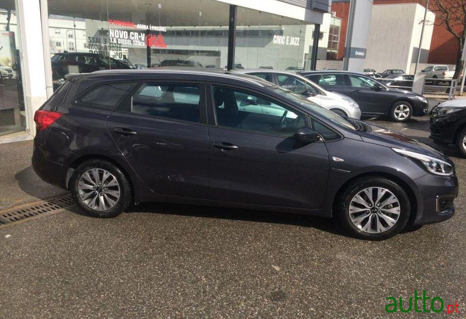 2016' Kia Ceed-Sw 1.4 Crdi photo #2