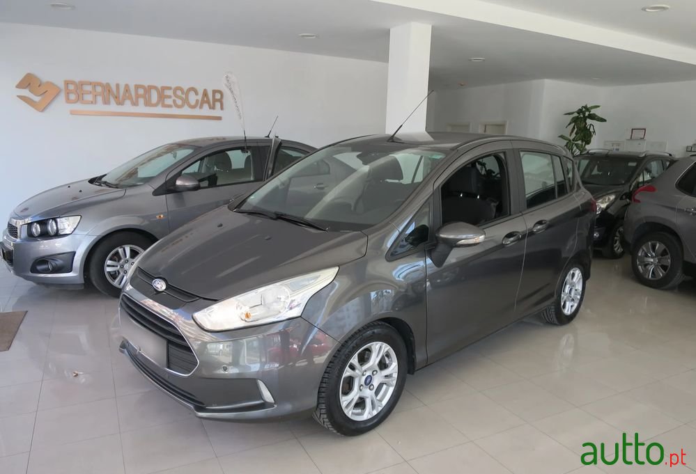 2015' Ford B-MAX photo #2