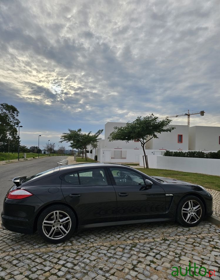 2011' Porsche Panamera 4 Pdk photo #5