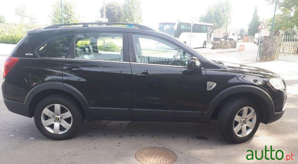 2007' Chevrolet Captiva photo #2