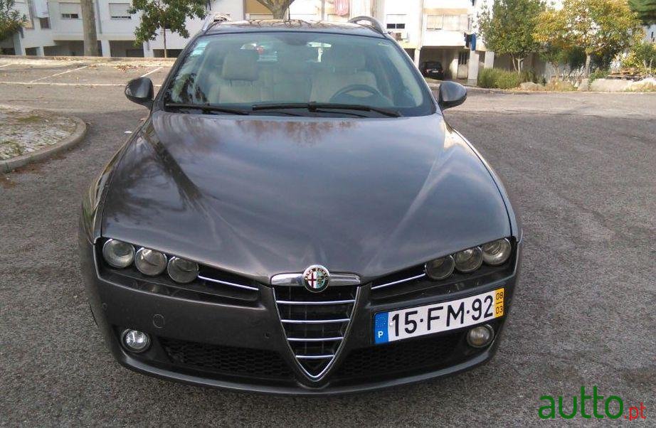 2008' Alfa Romeo 159 Sportwagon photo #3