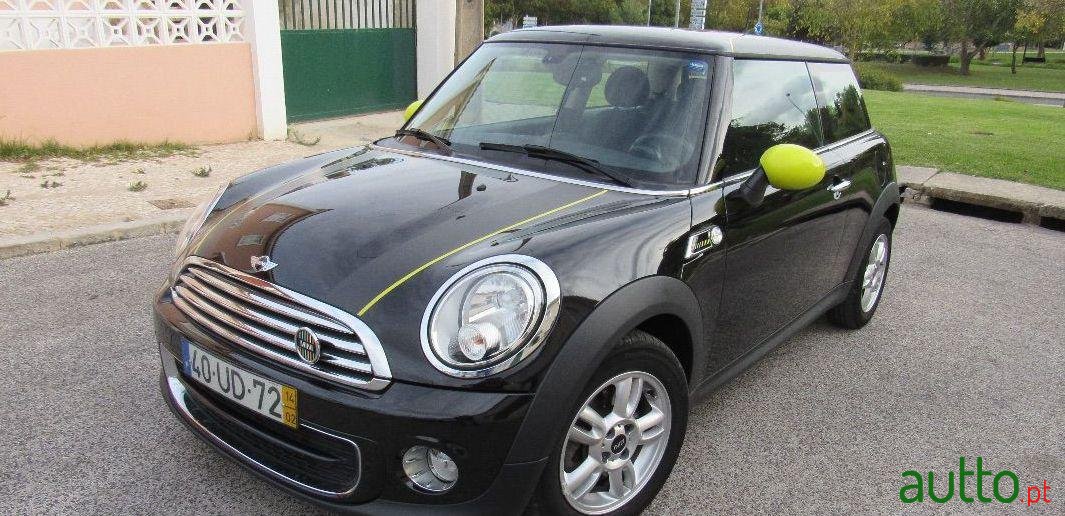 2014' MINI One photo #3