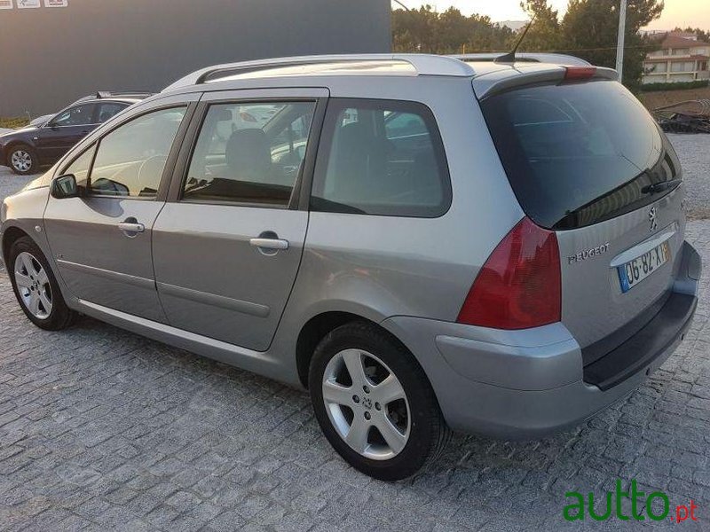 2005' Peugeot 307-Sw photo #1