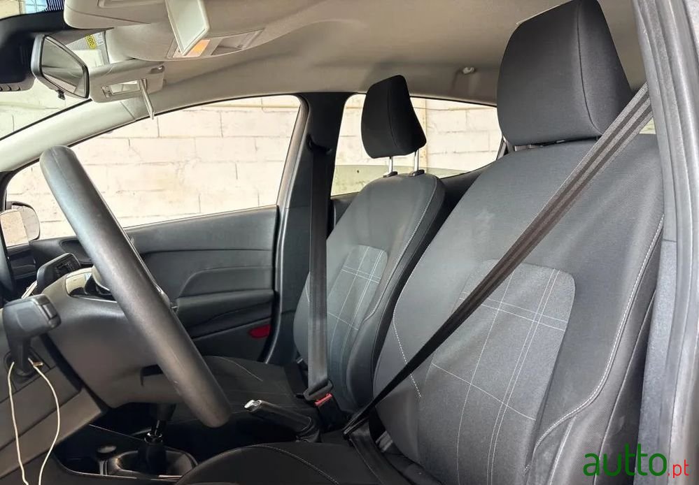 2020' Ford Fiesta photo #3