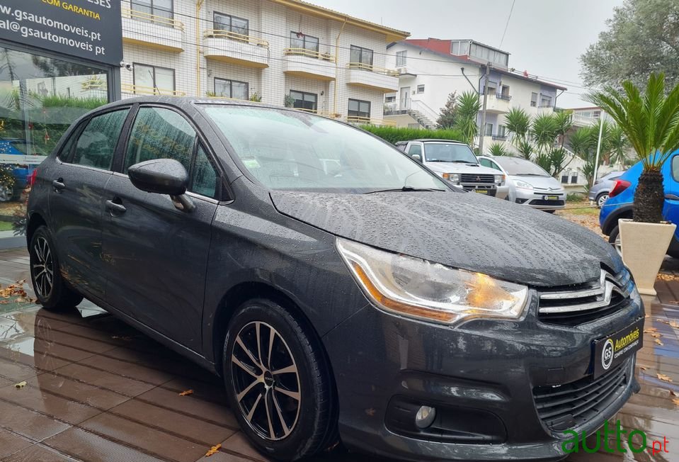 2013' Citroen C4 photo #3