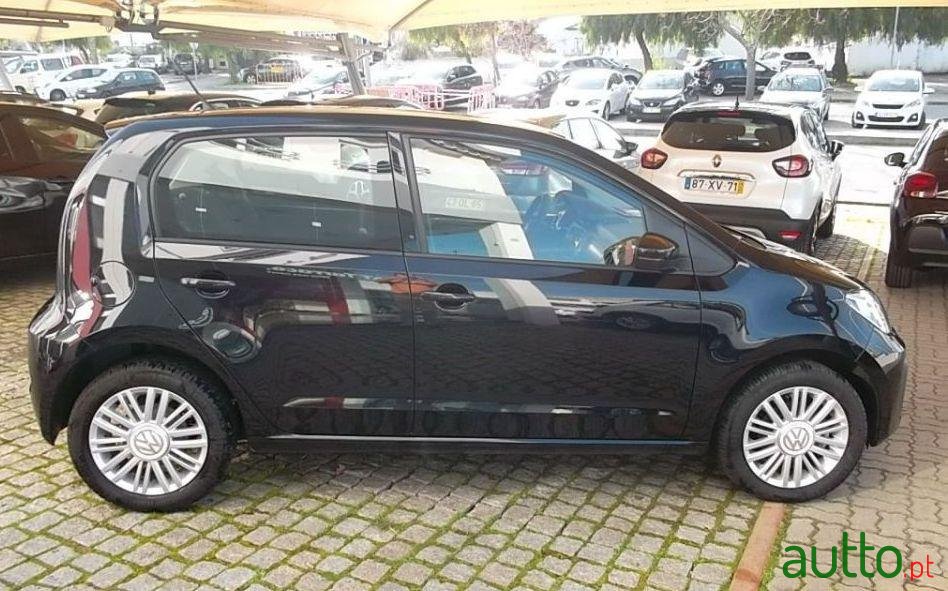 2019' Volkswagen Up photo #2