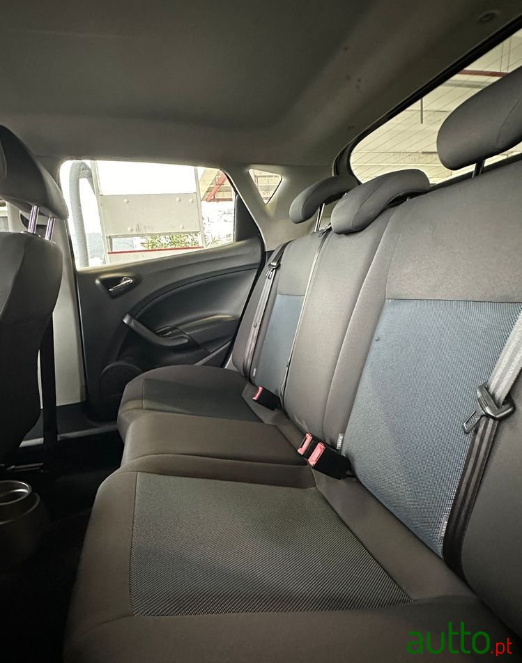 2015' SEAT Ibiza photo #6