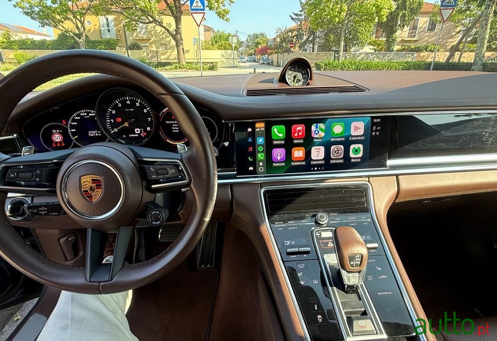 2021' Porsche Panamera Sport Turismo photo #6