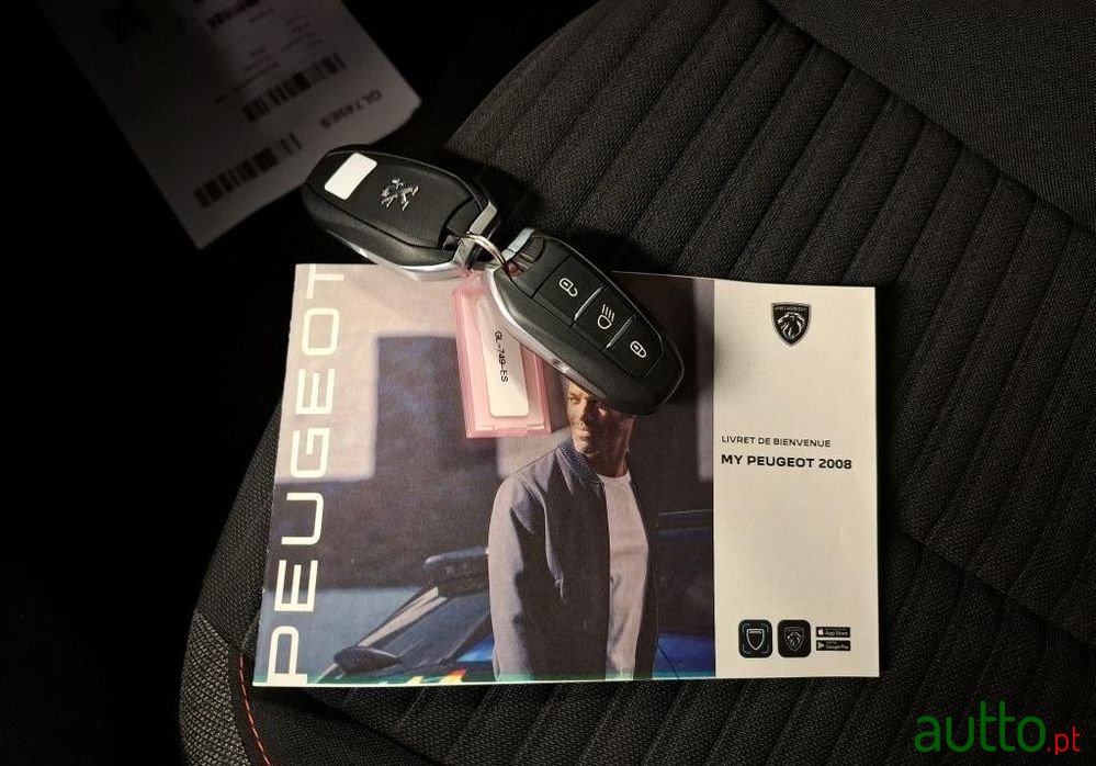 2022' Peugeot e-2008 photo #5