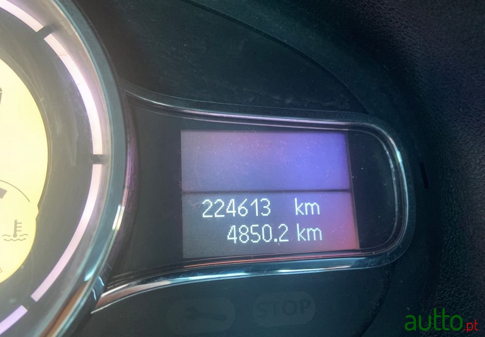 2010' Renault Mégane Sport Tourer photo #4