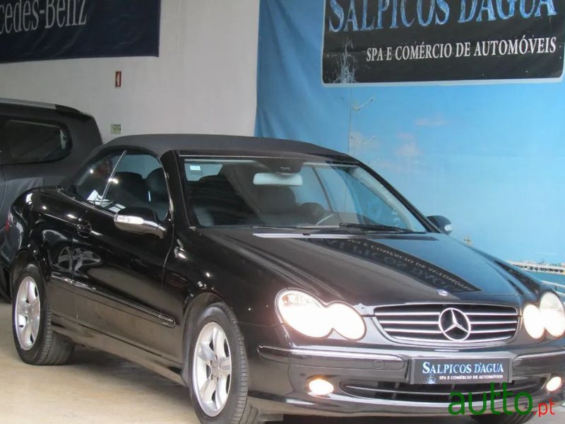 2004' Mercedes-Benz Clk-200 photo #1