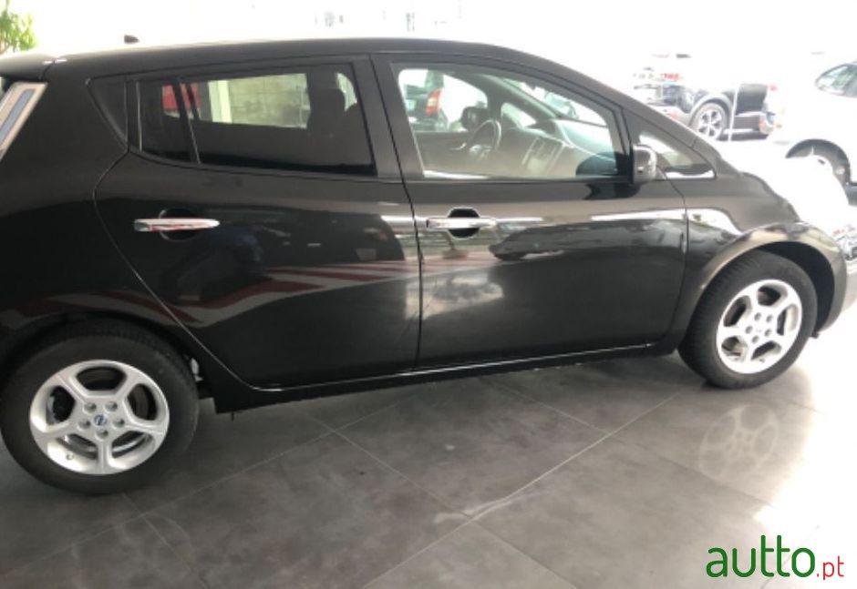 2015' Nissan Leaf Tekna 30 Kwh photo #3